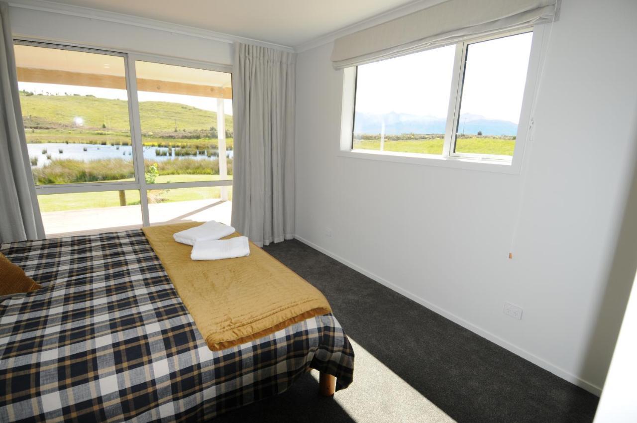 Cottage 45° South Te Anau Exterior photo